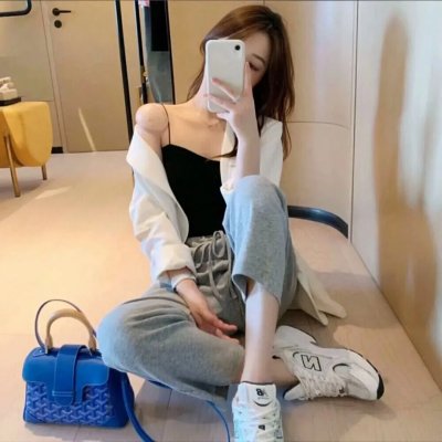美女来了